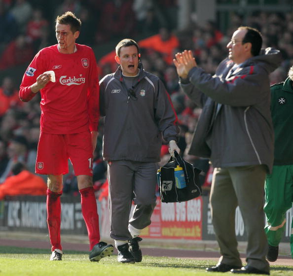 跟队记者：邓弗里斯因脚踝受伤可能缺阵至12月中旬左右