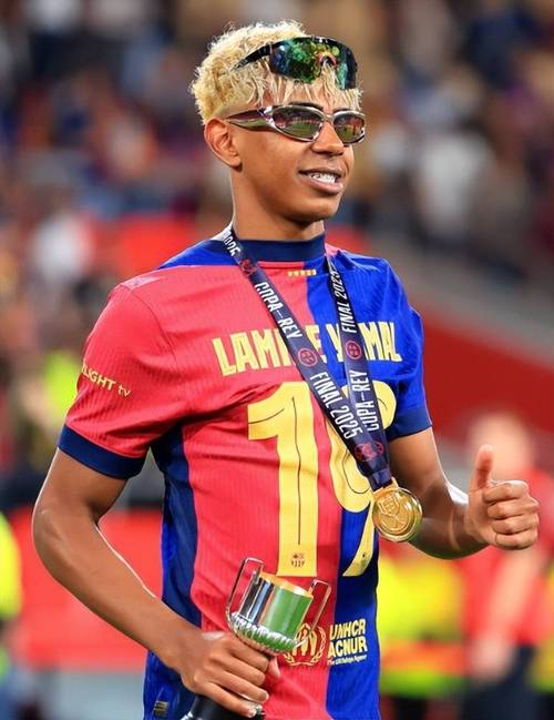 孔帕尼：冬歇期对球员身心恢复至关重要，奥利塞能够出场比赛（孔帕尼：冬歇期关键促进球员身心恢复，奥利塞可出战）