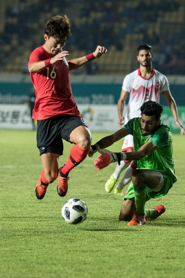 韩鹏：我是否留任是由俱乐部考虑，瓦科在我们心里已是金靴（韩鹏：去留由俱乐部决定，瓦科在我们心中已是金靴）