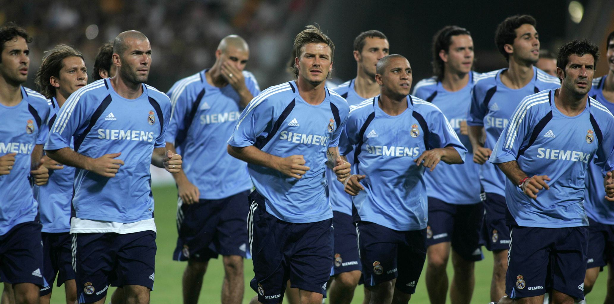 德媒：诺伊尔因为肠胃炎缺席了拜仁本周的训练（德媒：肠胃炎致诺伊尔无缘拜仁本周训练）