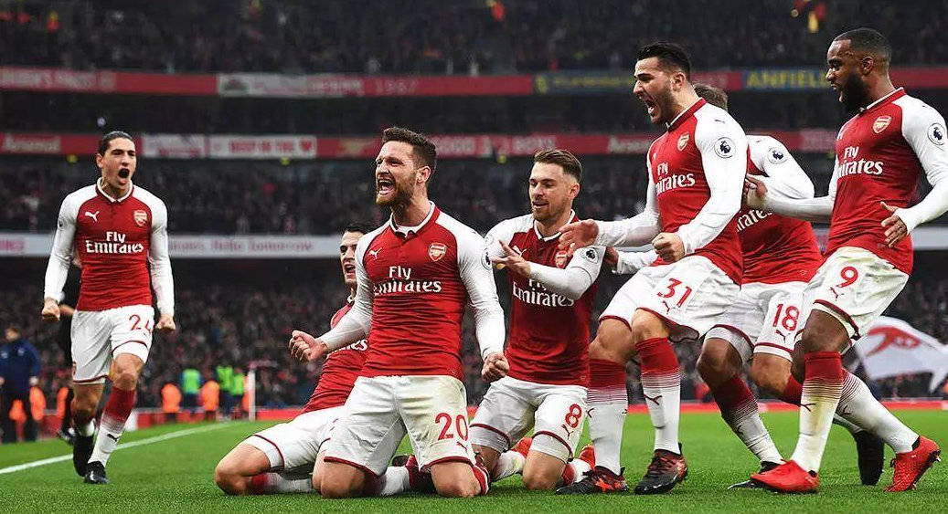 2场贡献6球1助攻+夺得金靴，法比奥当选中超11月最佳球员（两场斩获6球1助攻并加冕金靴，法比奥当选中超11月最佳球员）