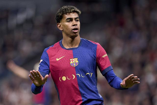 19岁5个月！马林成为巴黎近33年最年轻先发门将（19岁5个月，马林刷新巴黎近33年来最年轻首发门将纪录）