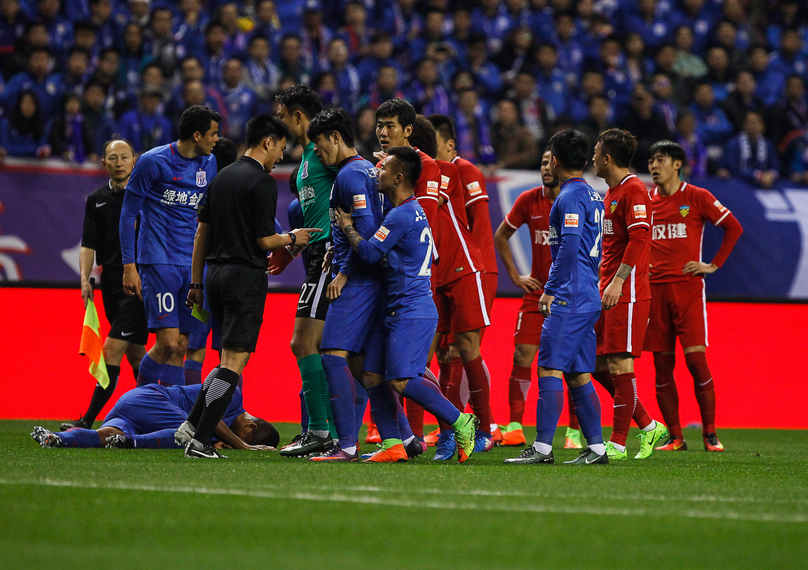 足球装备网：科技巨头甲骨文公司有望成为切尔西胸前广告赞助商